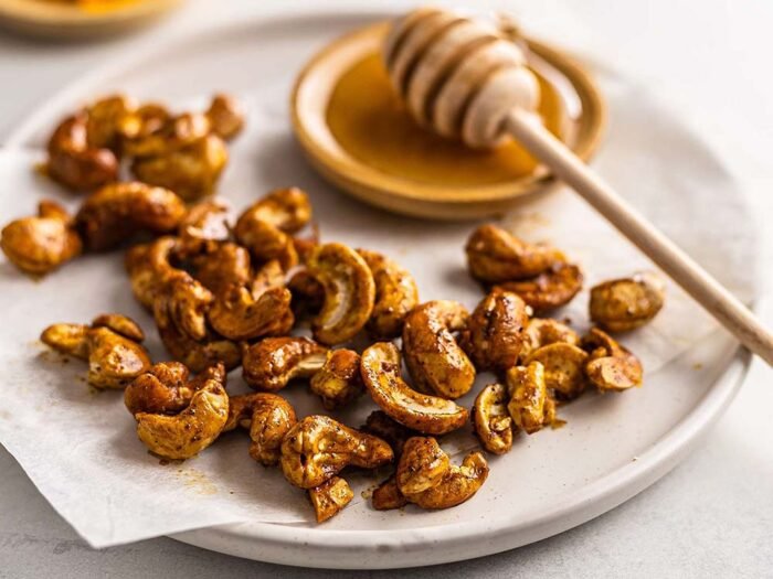 Caramelised Honey Cashews - Image 2